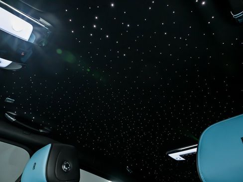 Used 2023 Rolls-Royce Cullinan Black Badge w/ Driver's Package image 24