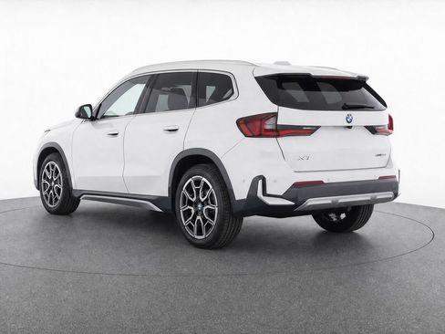 Used 2023 BMW X1 xDrive28i w/ Premium Package AWD/4WD image 3