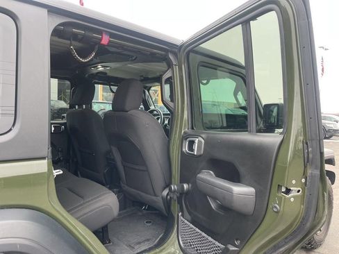 Used 2023 Jeep Wrangler Unlimited Sport AWD/4WD image 34