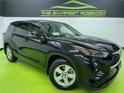 Used 2022 Toyota Highlander LE