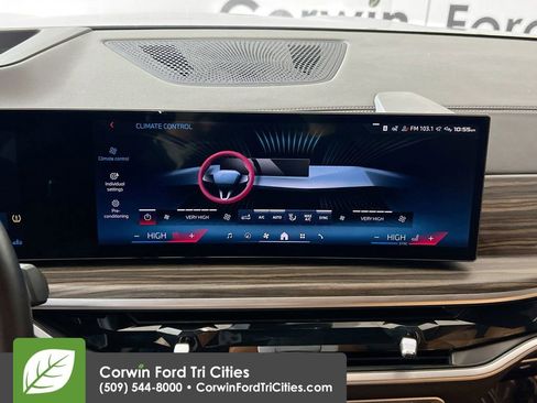 Used 2025 BMW X5 M60i w/ Climate Comfort Package image 9