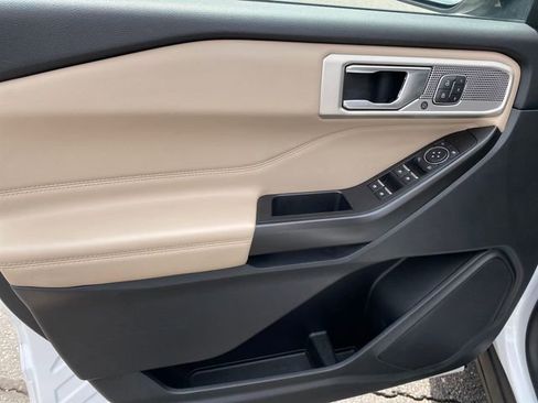 Used 2020 Ford Explorer Limited AWD/4WD image 17