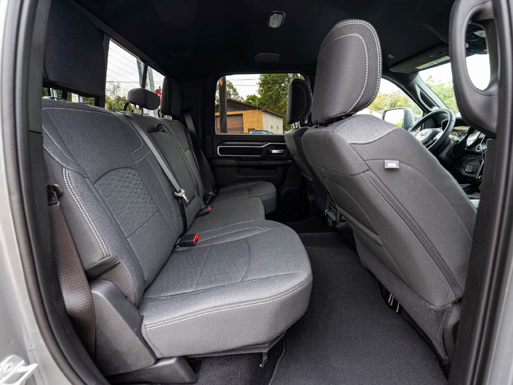 New 2026 RAM 3500 Big Horn AWD/4WD image 28