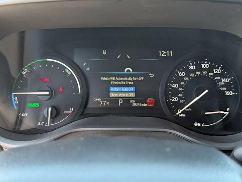 Used 2025 Toyota Sienna LE image 20