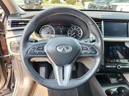 Used 2023 INFINITI QX50 Luxe AWD/4WD image 18