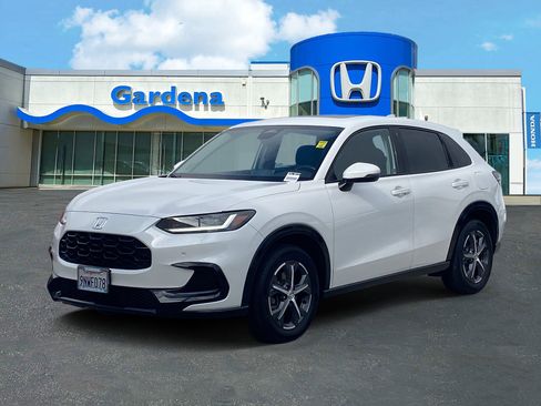 Certified 2025 Honda HR-V EX-L image 3