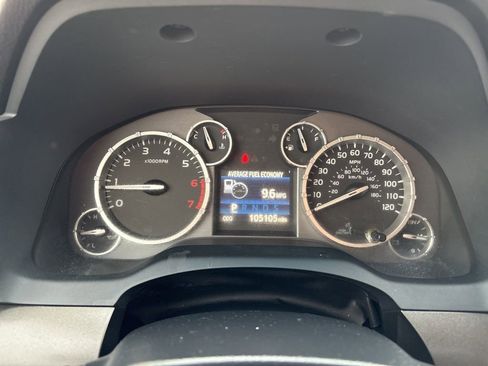 Used 2014 Toyota Tundra SR5 w/ SR5 Upgrade Package AWD/4WD image 30