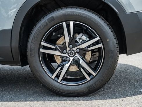 New 2026 Volvo XC40 B5 Core w/ Protection Package Premier AWD/4WD image 18