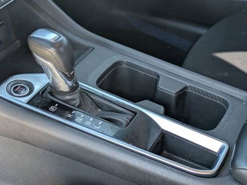 Used 2021 Nissan Sentra SV FWD image 19