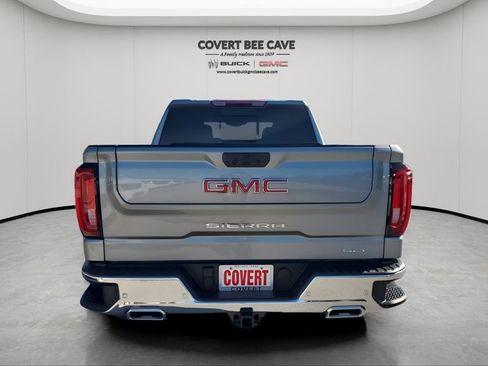 New 2026 GMC Sierra 1500 SLT image 8