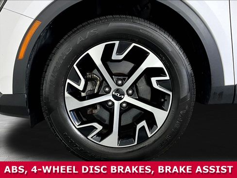 Used 2024 Kia Sportage EX AWD/4WD image 32