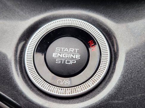 Used 2021 Jeep Grand Cherokee L Laredo RWD image 20