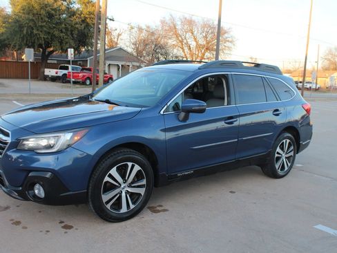 Used 2019 Subaru Outback 2.5i Limited image 6
