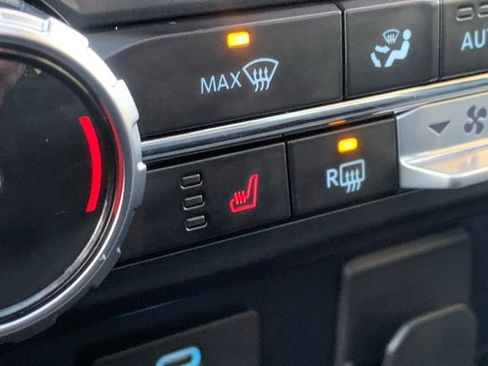 Used 2023 Ford F150 XLT w/ Equipment Group 302A High image 17