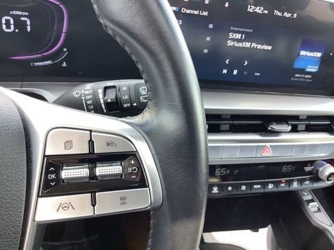 Used 2025 Kia Telluride S image 39