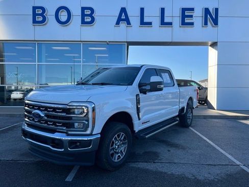 Used 2023 Ford F250 Lariat image 1