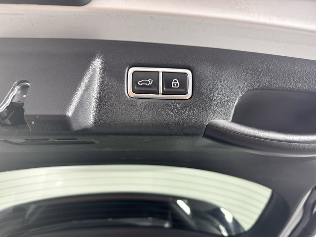 Used 2022 Kia Sorento SX w/ Panoramic Sunroof Package AWD/4WD image 34