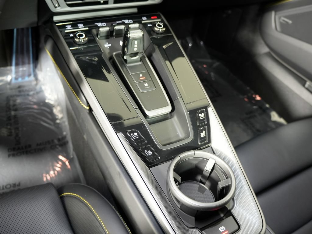 Used 2026 Porsche 911 Carrera RWD image 29