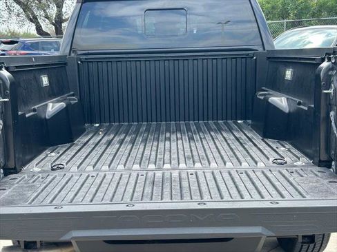 Certified 2025 Toyota Tacoma SR5 AWD/4WD image 13