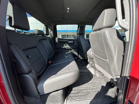 Used 2024 GMC Sierra 1500 SLT image 24