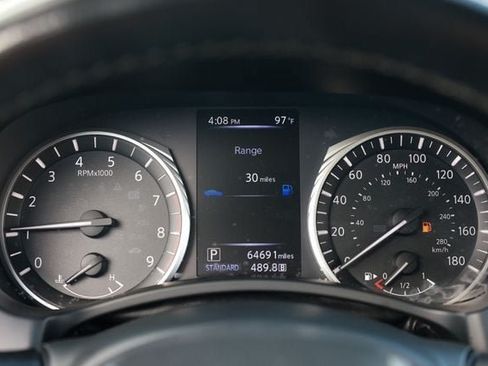 Used 2018 INFINITI Q50 Luxe w/ Cargo Package (L95) RWD image 33