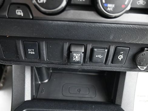 Used 2020 Toyota Tacoma TRD Sport image 24