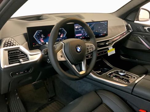 Used 2026 BMW X7 xDrive40i w/ Executive Package AWD/4WD image 8