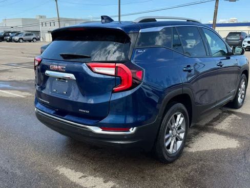Used 2022 GMC Terrain SLT w/ LPO, Floor Liner Package image 5