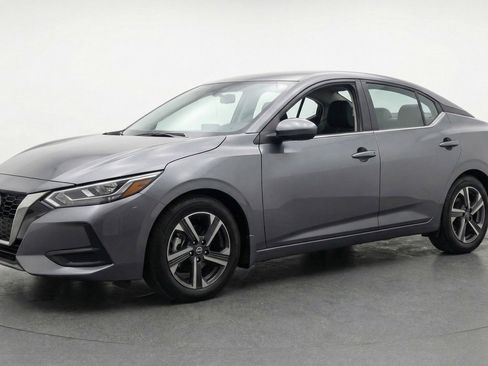 Used 2025 Nissan Sentra SV FWD image 3