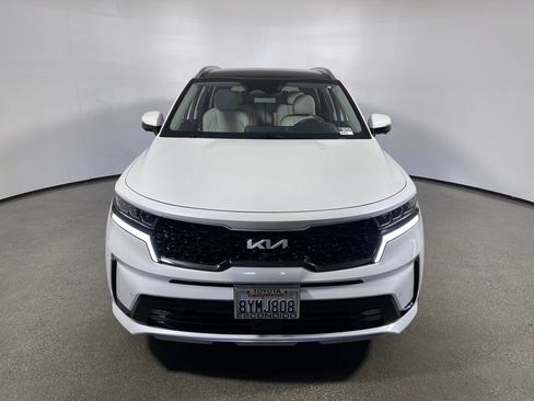 Used 2022 Kia Sorento SX Prestige w/ Panoramic Sunroof Package AWD/4WD image 8