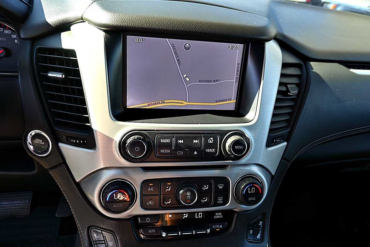 Used 2015 GMC Yukon SLT w/ Open Road Package RWD image 30
