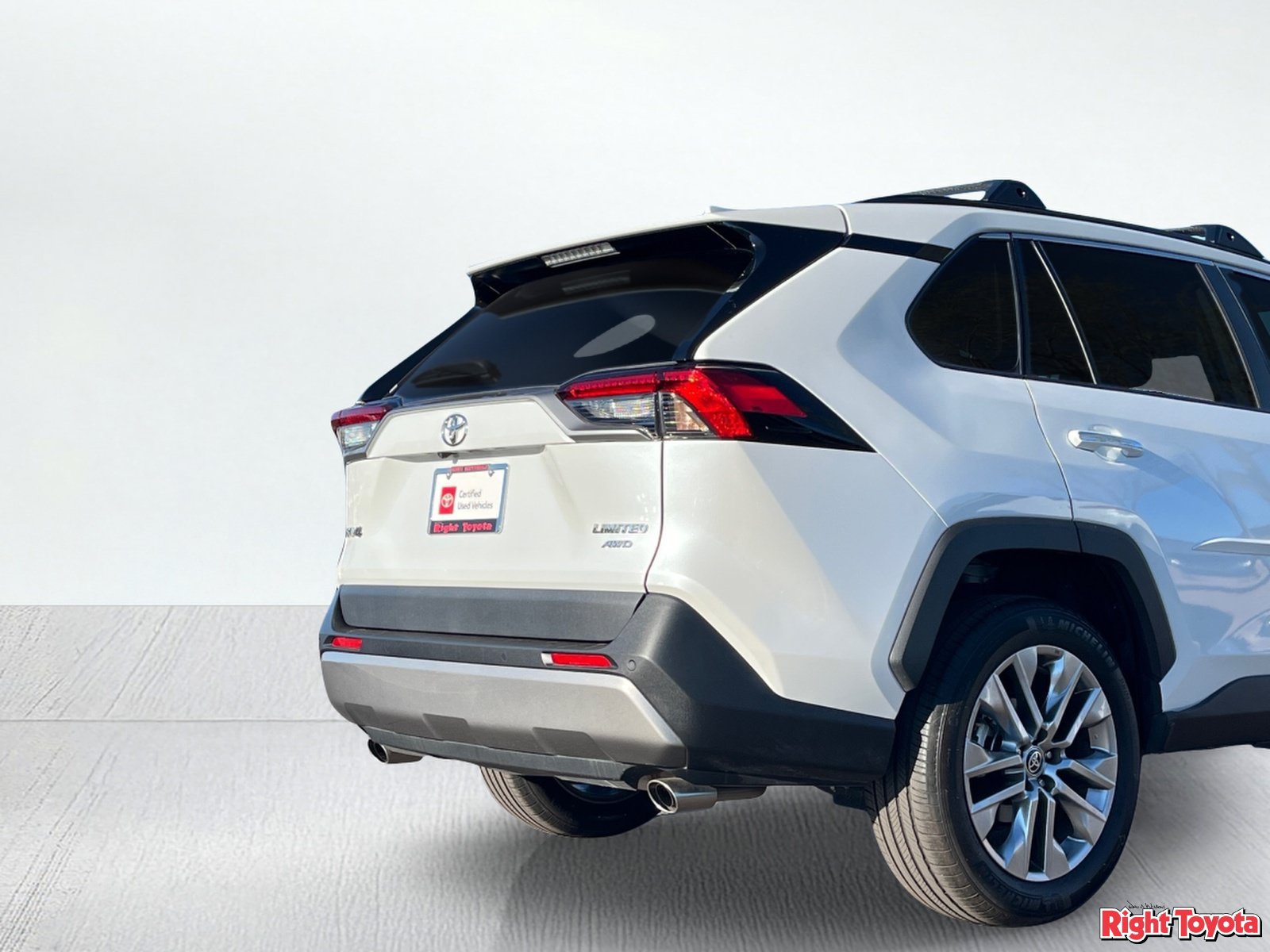 Certified 2023 Toyota RAV4 Limited AWD/4WD image 12