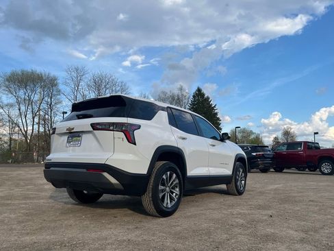 Used 2025 Chevrolet Equinox LT FWD image 7
