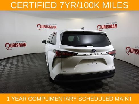 Used 2021 Toyota Sienna LE FWD image 14