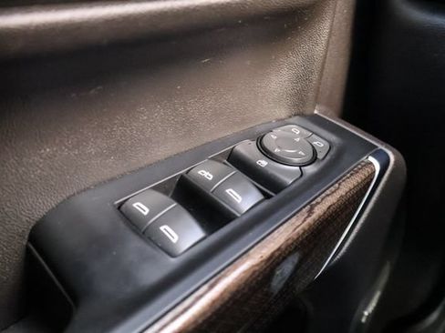 Used 2022 Chevrolet Silverado 1500 RST w/ Convenience Package II AWD/4WD image 15