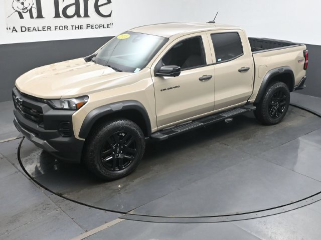 Used 2023 Chevrolet Colorado Trail Boss w/ LPO, Dark Essentials Package AWD/4WD image 48
