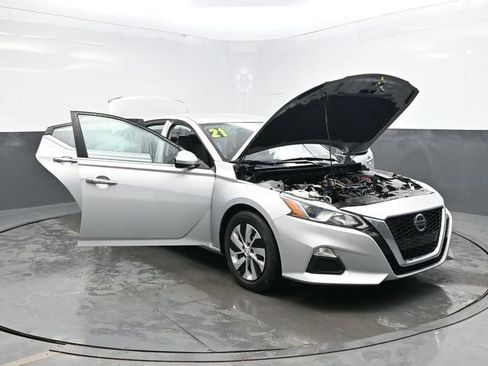 Used 2021 Nissan Altima 2.5 S image 32