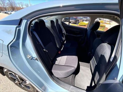 Used 2024 Nissan Sentra SV FWD image 16