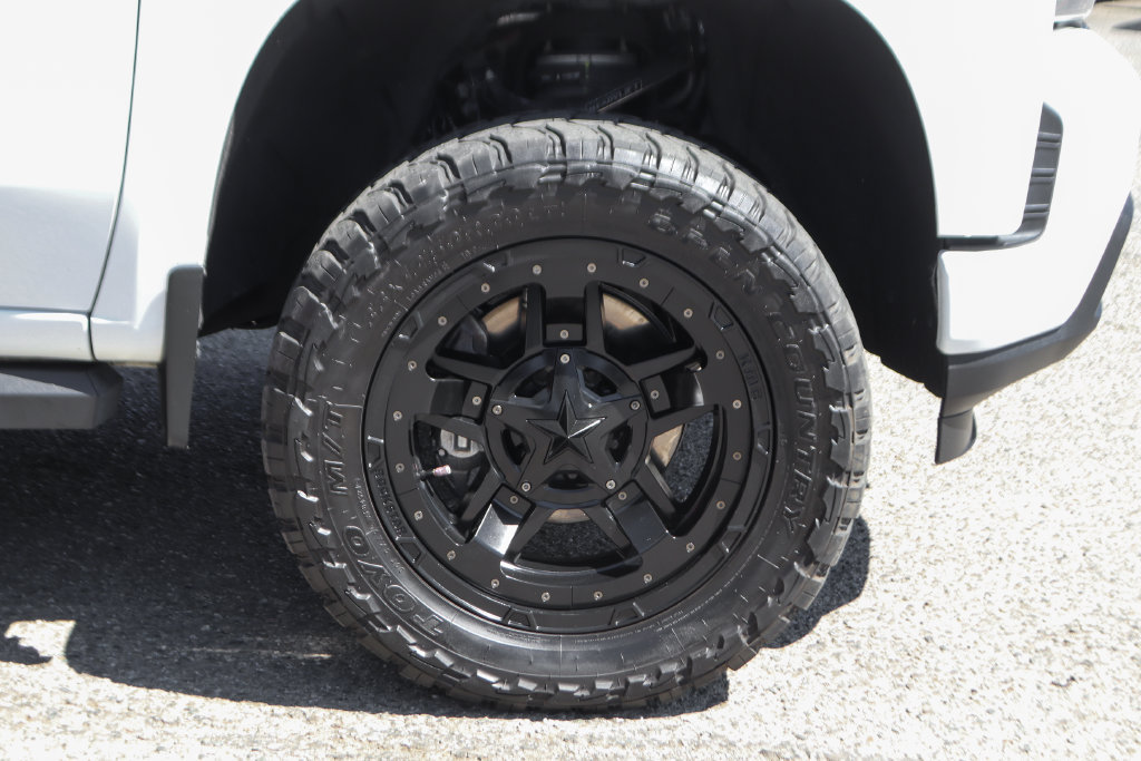 Used 2021 Chevrolet Silverado 1500 RST AWD/4WD image 39