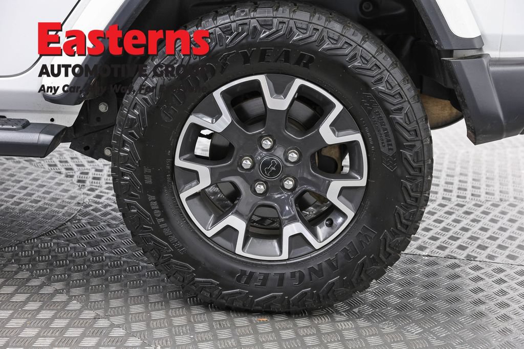 Used 2024 Jeep Wrangler Unlimited Sahara w/ Dual Top Group AWD/4WD image 34