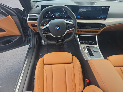 Used 2025 BMW 430i Coupe w/ Convenience Package image 11