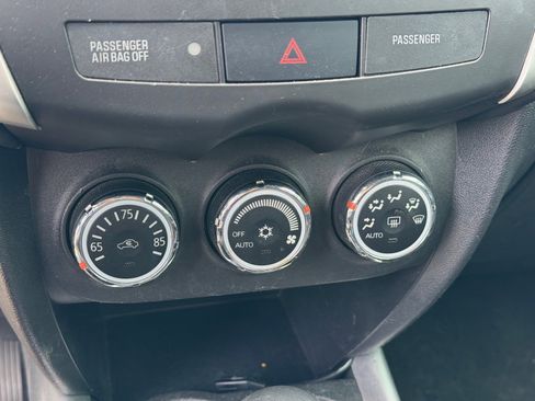 Used 2013 Mitsubishi Outlander Sport SE FWD image 9