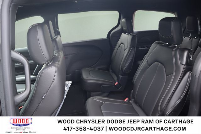 New 2026 Chrysler Voyager LX FWD image 22