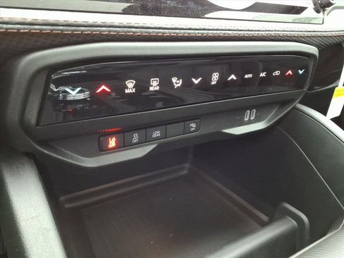 New 2026 Jeep Cherokee Overland image 14