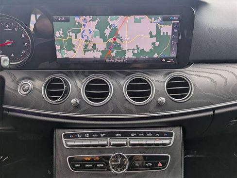 Used 2020 Mercedes-Benz E 350 Sedan image 14