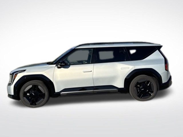 Certified 2024 Kia EV9 GT-Line AWD/4WD image 2