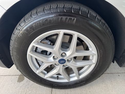 Certified 2021 Ford Edge SEL w/ Convenience Package image 18