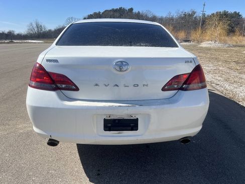 Used 2008 Toyota Avalon Limited image 6