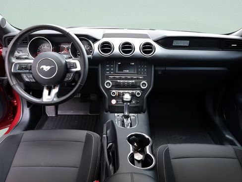 Used 2015 Ford Mustang Coupe RWD image 27