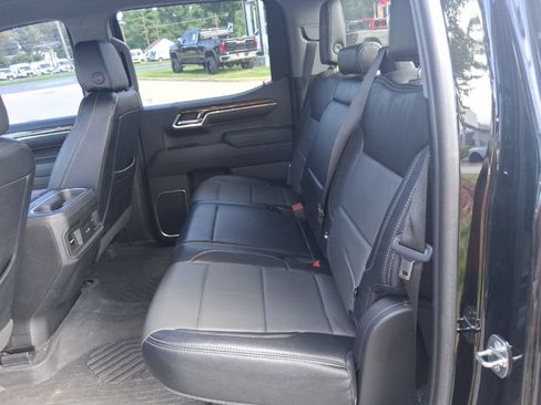Used 2023 Chevrolet Silverado 1500 RST AWD/4WD image 18